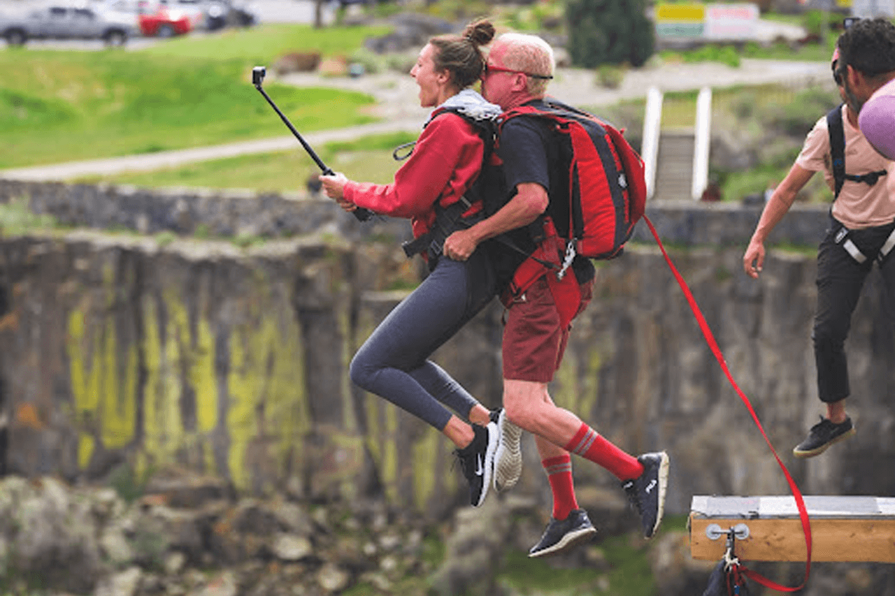 base jump the bridge